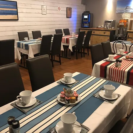ホテル Point France 4*