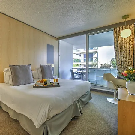 Ξενοδοχείο Point France 4*