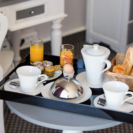 Ξενοδοχείο Point France 4*
