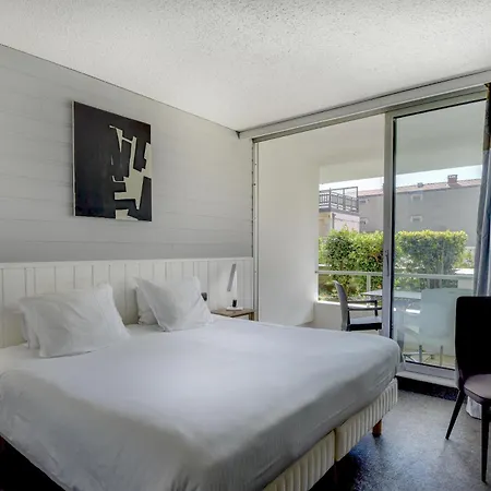 فندق Point France