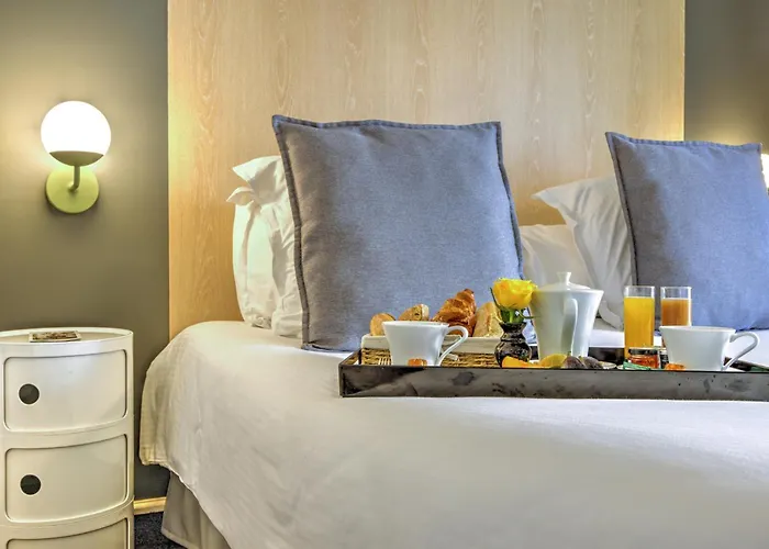 Point France Hotel 4*